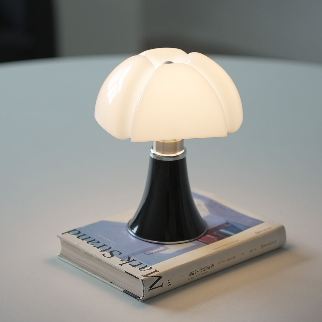 Bauhaus Table Lamp Italian Style Creative Iron Light