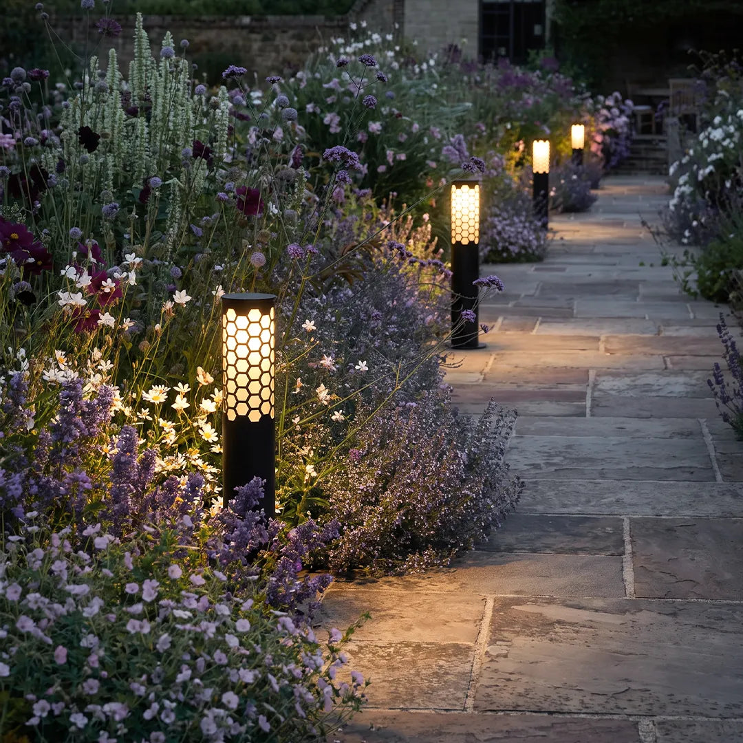 Solar Powered LED Bollard Lights Modern Honeycomb Outdoor Light