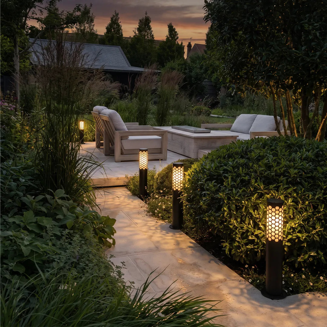 Solar Powered LED Bollard Lights Modern Honeycomb Outdoor Light