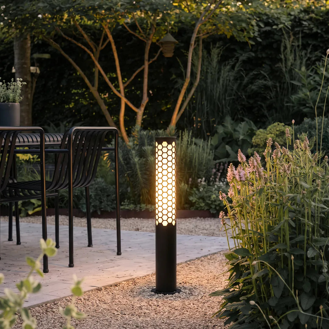Solar Powered LED Bollard Lights Modern Honeycomb Outdoor Light