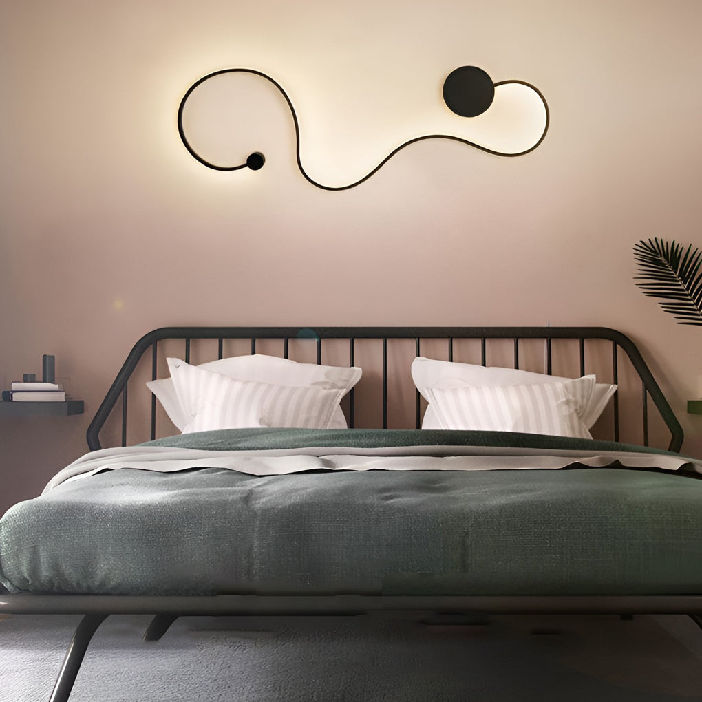 Curved Wall Sconce Modern Black Creative LED Light