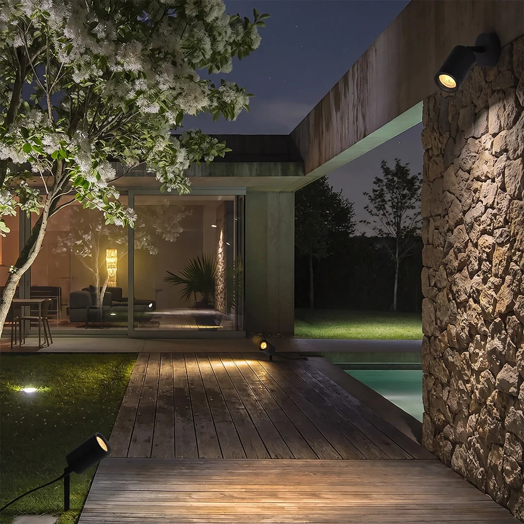 Rotatable Outdoor Waterproof LED Landscape Spotlights for Courtyard Lawn