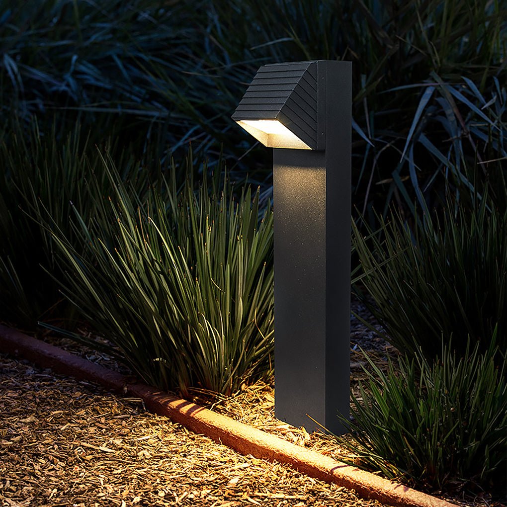Chic Flash Black LED Lawn Light Minimalist Waterproof Outdoor Lighting