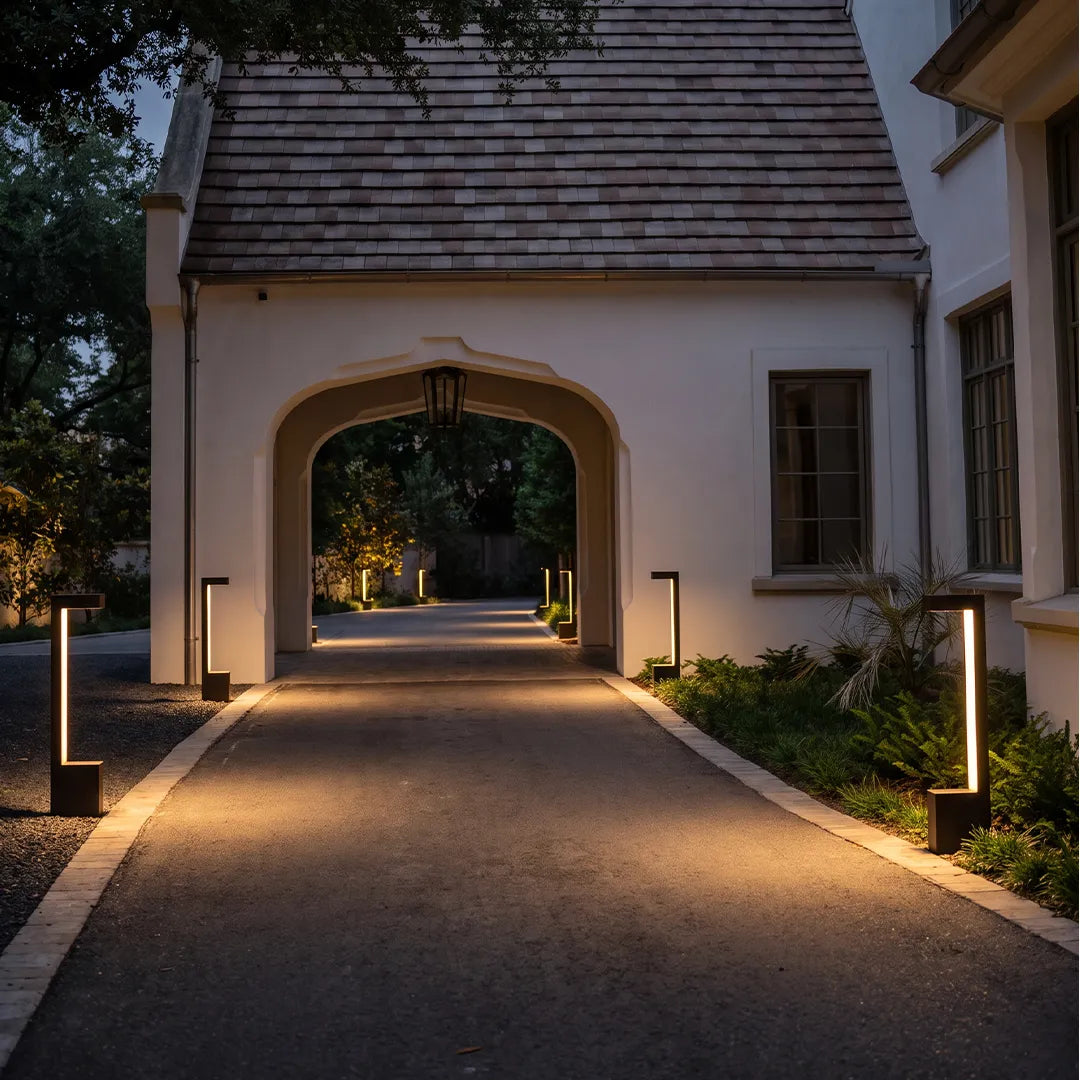 Modern Outdoor Waterproof LED Lawn Bollard Light