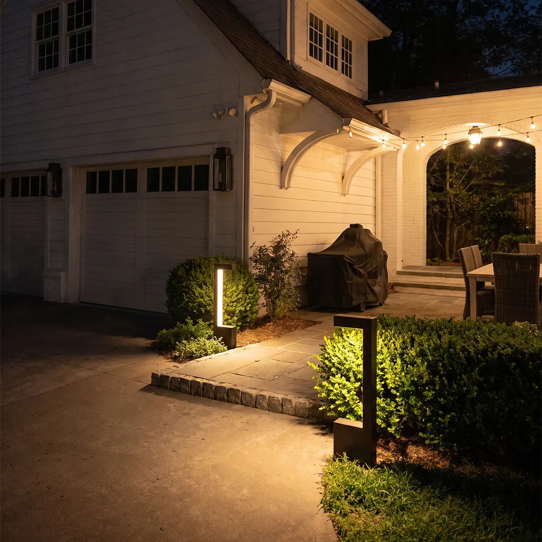 Modern Outdoor Waterproof LED Lawn Bollard Light