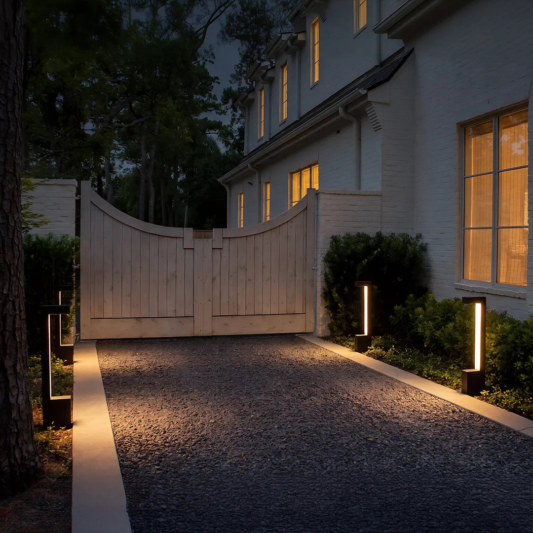 Modern Outdoor Waterproof LED Lawn Bollard Light