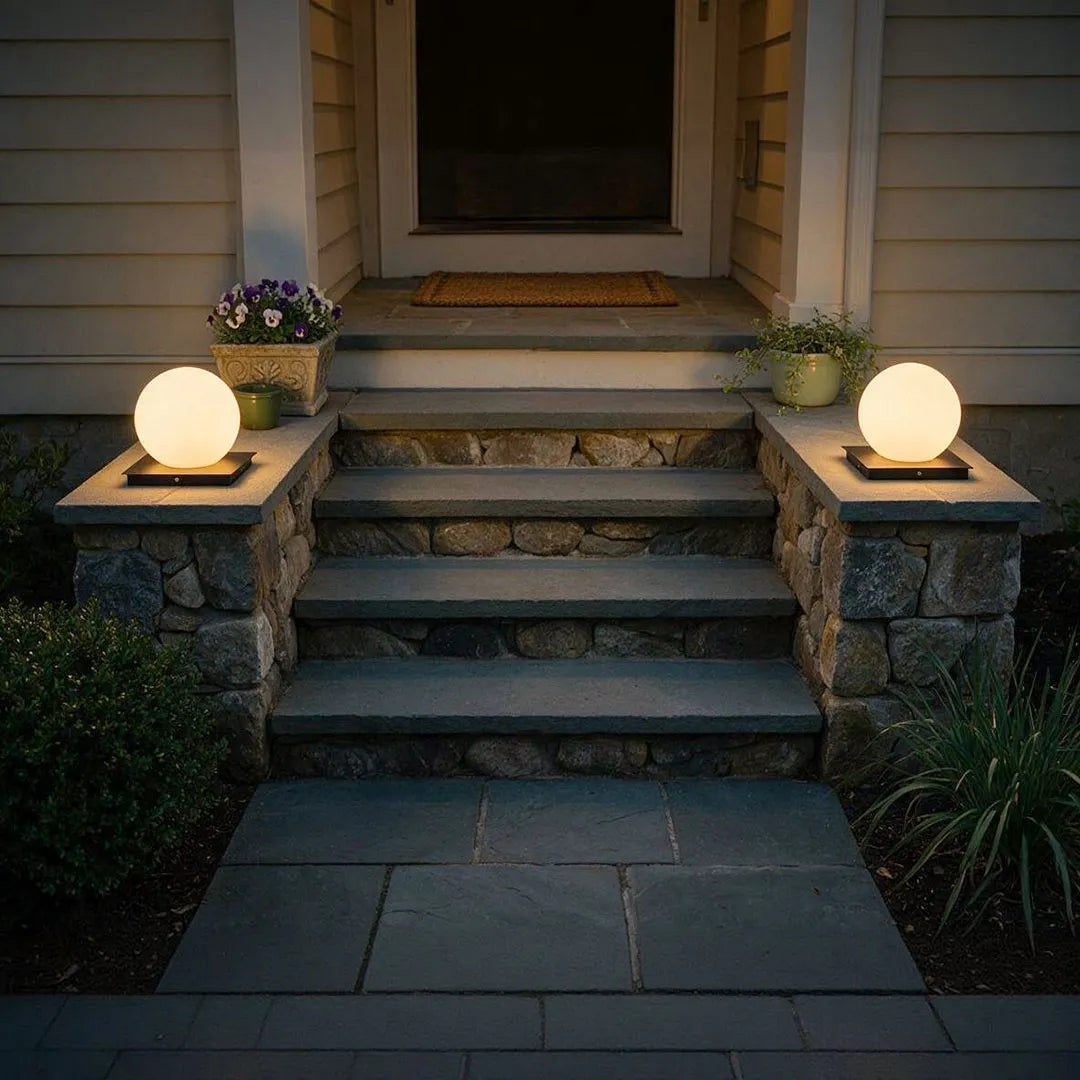 Waterproof Modern Outdoor Pillar Lights with PE Lampshade
