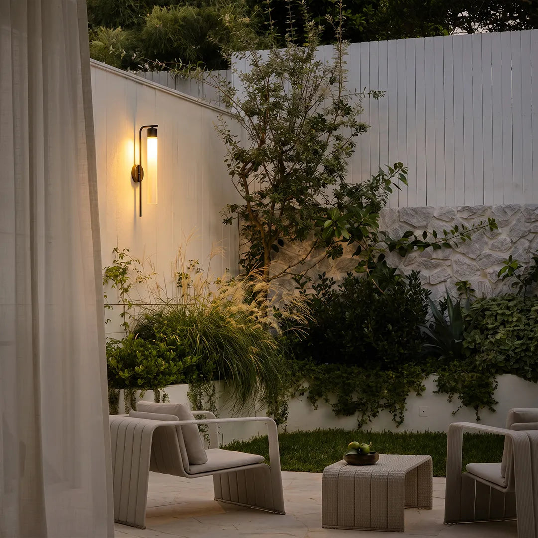 Modern Outdoor Wall Light Waterproof Linear Glass LED Light