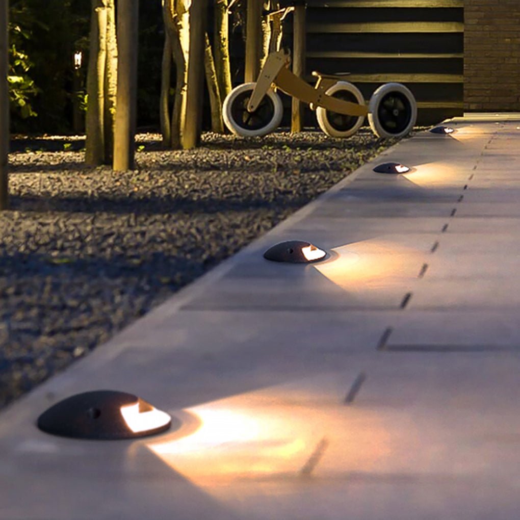 Sleek LED Cap Light for Garden Stairs, Deck & Pathways