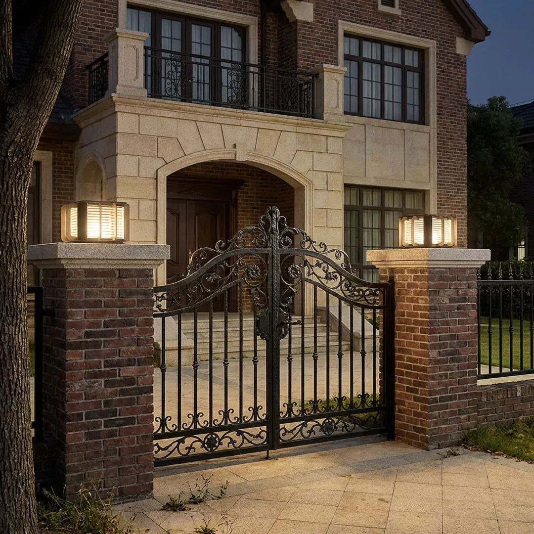 Outdoor Solar Pillar Lights Modern Black Courtyard Light