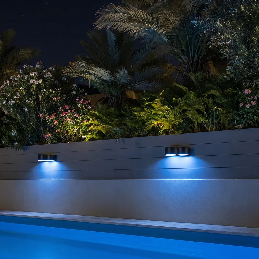 4-Pcs Outdoor Wall Wash Lighting Waterproof Solar-Powered RGB Light