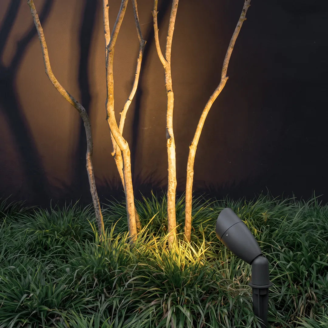 Outdoor Waterproof LED Landscape Decorative Lighting Spotlight for Courtyard Tree