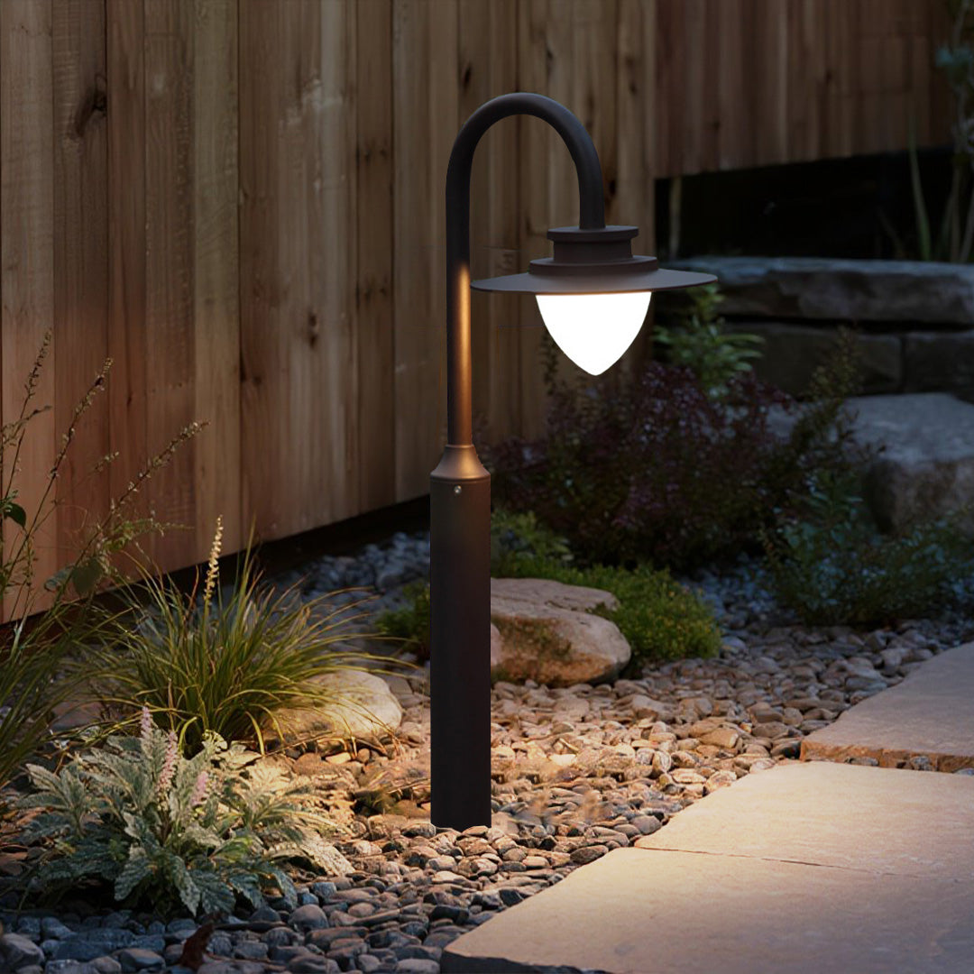 Elegant Pole Garden Lights Minimalist Gooseneck Pathway Lighting