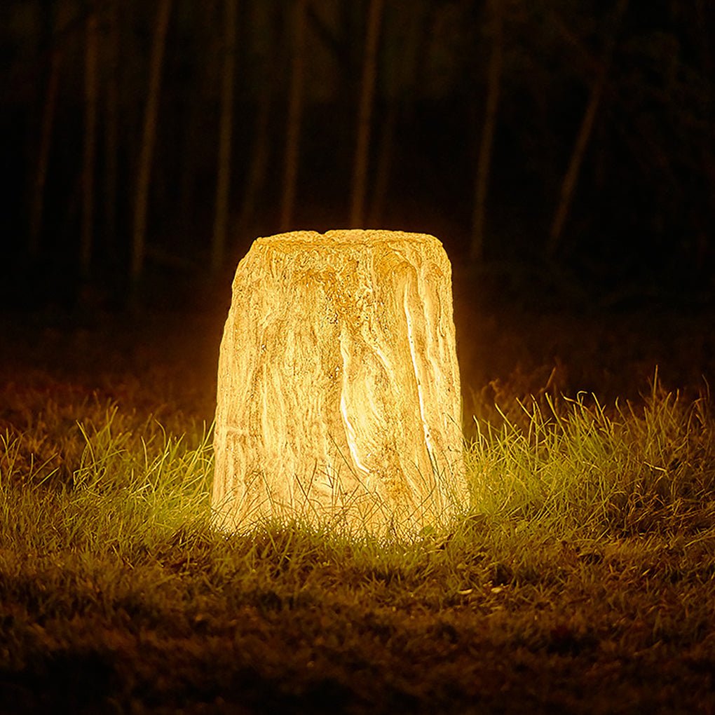 Resin Simulation Tree Stump Landscape Light - Enhance Your Garden's Natural Beauty