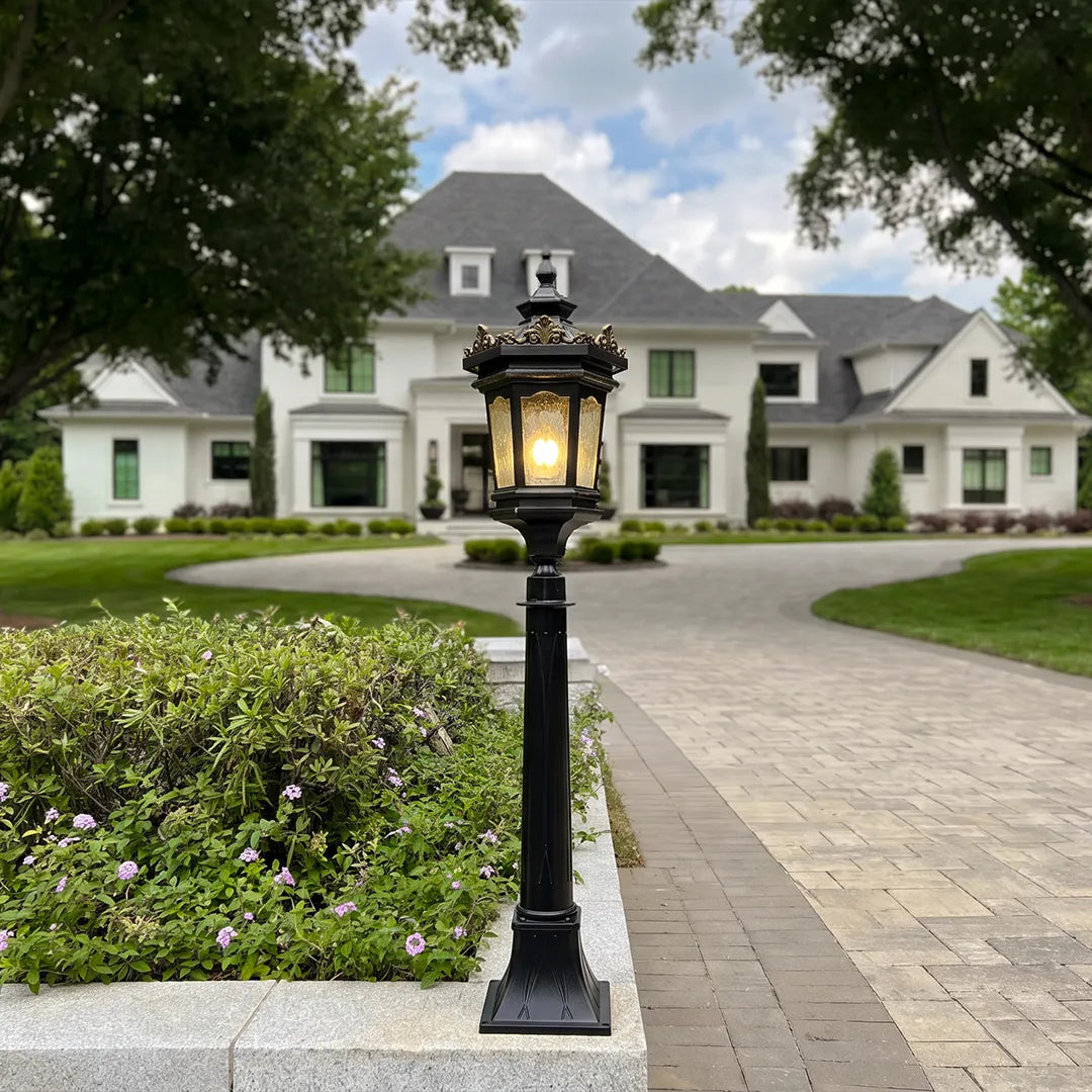 Black Pathway Lights European Vintage Tall Lawn Light